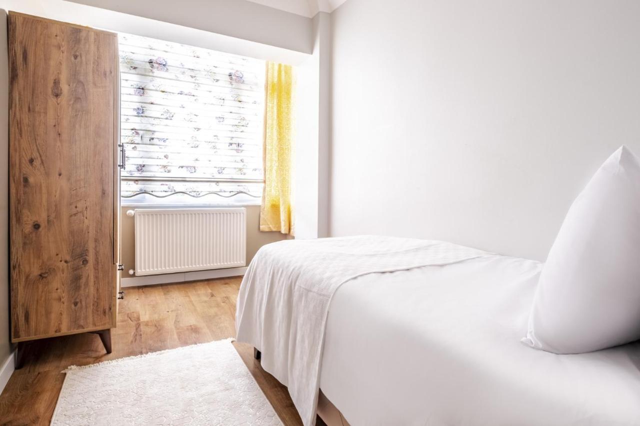 Vibrant Flat With Balcony In Maltepe Leilighet Istanbul Eksteriør bilde